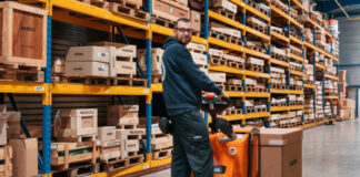 SE SOLICITA OPERARIO/A PARA EMPRESA LOGÍSTICA (CON O SIN EXPERIENCIA), PARA ARMADO DE PEDIDOS, CARGA/DESCARGA Y ACOMODO DE MERCADERÍA Operario/a Para Empresa Logística Operator for Logistics Company