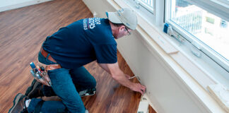 SE SOLICITA APRENDIZ INSTALADOR DE PISOS (CON O SIN EXPERIENCIA), HORARIOS FLEXIBLES. PAGO $20 POR HORA Aprendiz Instalador de Pisos empleo de construcción en estados unidos Floor Installer Apprentice construction