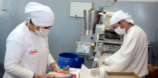 SE BUSCA AYUDANTE DE COCINA PARA FÁBRICA DE PASTAS (HOMBRE O MUJER), JORNADA REDUCIDA 4 DÍAS A LA SEMANA Ayudante De Cocina Para Fábrica de Pastas en Argentina Kitchen Assistant for Pasta Factory in Argentina