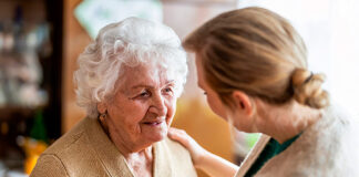 SE BUSCA CUIDADORA 5 DÍAS A LA SEMANA, CON RETIRO (CON O SIN EXPERIENCIA), TURNO DIURNO. SALARIO $400,000 MENSUALES Cuidadora de adultos mayores empleo sin experiencia en argentina Caregiver for older adults job without experience in Argentina