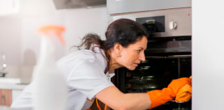 SE SOLICITA EMPLEADA DOMÉSTICA (SEÑORA/SEÑORITA), 5 HORAS DIARIAS DE LUNES A VIERNES. BUEN SALARIO Empleada Doméstica empleada de limpieza para casa de familia en Argentina Señora Señorita Domestic Employee cleaning for a family home in Argentina Mrs Miss