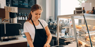 SE BUSCA PERSONAL PARA CONFITERÍA (LAVACOPAS Y CAJERO), MEDIA JORNADA O COMPLETA. BUENA REMUNERACIÓN Personal Para Confitería Lavacopas Cajero medio tiempo Empleo de Atención al Público Confectionery Staff Glass Washer Cashier part-time Customer Service Employment