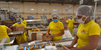 SE SOLICITAN PROCESADORES/EMPACADORES PARA FÁBRICA DE ALIMENTOS (HOMBRES Y MUJERES), NO REQUIERE EXPERIENCIA. PAGO $18/HORA Procesadores Envasadores para fabrica de alimentos Processors Packers for food factories