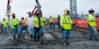 SE SOLICITAN TRABAJADORES DE LA CONSTRUCCIÓN (CON O SIN EXPERIENCIA), PAGO $20 POR HORA + VIÁTICOS Y BENEFICIOS. SE CAPACITARÁ, POSICIÓN PERMANENTE Trabajadores de la Construcción de Hormigón empleo de construcción en estados unidos Concrete Construction Worker construction employment in the United States
