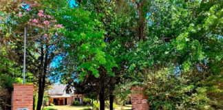 SE SOLICITA PAREJA/MATRIMONIO (CASERO/A) PARA CUIDADO Y MANTENIMIENTO DE VIVIENDA, SE OFRECE VIVIENDA Y BUEN SUELDO pareja/matrimonio casero/a para cuidado y limpieza de vivienda empleo de caseros en argentina couple/marriage landlord for care and cleaning of housing employment of landlords in Argentina