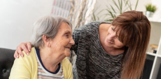 SE BUSCAN CUIDADORES/AS (NO REQUIERE EXPERIENCIA PREVIA), PARA ATENCIÓN DE ADULTOS MAYORES. TURNO DIURNO, EXCELENTE REMUNERACIÓN Cuidadores en España Atención de adultos mayores empleo sin experiencia Caregivers in Spain Care of older adults employment without experience