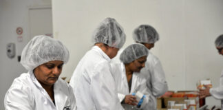 SE SOLICITAN ENVASADORES/AS DE PRODUCTOS FARMACÉUTICOS (CON O SIN EXPERIENCIA). SALARIO SEGÚN CONVENIO Envasadores de Productos Farmacéuticos Empleo en Alicante Empleo sin experiencia en España Pharmaceutical Product Packagers Jobs in Alicante Jobs without experience in Spain