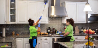 SE SOLICITAN LIMPIADORES DE CASAS (CON O SIN EXPERIENCIA, SE ENTRENARÁ), 5 DÍAS A LA SEMANA. PAGO $550 POR SEMANA + BENEFICIOS Limpiadores de Casas en Texas, empleo de limpieza en estados unidos empleo sin experiencia House Cleaners in Texas, cleaning jobs in the United States, jobs without experience