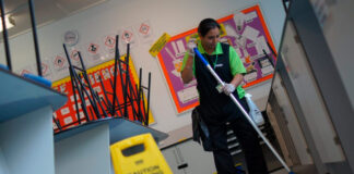 SE SOLICITA PERSONAL DE LIMPIEZA PARA INSTITUCIÓN EDUCATIVA (HOMBRES Y MUJERES), TURNOS MAÑANA O NOCHE Personal De Limpieza Para Institución Educativa Cleaning Staff for Educational Institution Empleo en Buenos Aires
