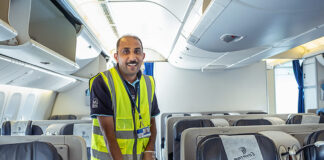 SE SOLICITA LIMPIADOR/A DE CABINA DE AVIÓN (CON O SIN EXPERIENCIA), TIEMPO PARCIAL. BUENA REMUNERACIÓN Limpiador de Cabina de Avión Airplane Cabin Cleaner job without experience in the United States Addetto alle pulizie di cabina di aereo Flugzeugkabinenreiniger