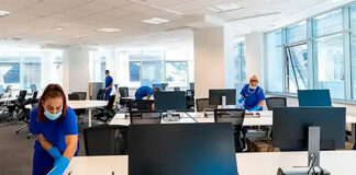 Limpiador de Oficinas en Alcorcon Madrid Empleo de Limpieza en España Office Cleaner Addetto alle pulizie di uffici Büroreiniger