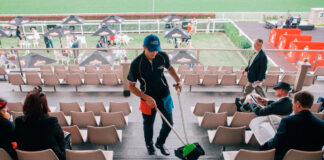 SE SOLICITAN LIMPIADORES/AS GENERALES PARA EVENTOS DEPORTIVOS Y DE ENTRETENIMIENTO (CON O SIN EXPERIENCIA), TIEMPO PARCIAL. PAGO ENTRE $17.50 – $21.00 POR HORA Limpiadores Generales Para Eventos Deportivos y de Entretenimiento limpieza de estadios stadium cleaning pulizia stadi Stadionreinigung