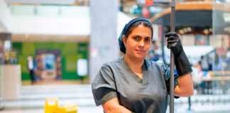 SE SOLICITA OPERARIO/A DE LIMPIEZA FINES DE SEMANA (NO REQUIERE EXPERIENCIA), TIEMPO PARCIAL TURNO TARDE. PAGO 11,16 € POR HORA Operario de Limpieza Fines De Semana en España Empleo sin experiencia Weekend Cleaning Operator in Spain Job without experience
