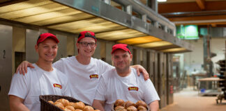 SE SOLICITA PERSONAL DE PRODUCCIÓN (CON O SIN EXPERIENCIA) PARA PANADERÍA ARTESANAL, 2 TURNOS DISPONIBLES. PAGO INICIAL $16.00 POR HORA Personal de Producción Panadería Artesanal Production Personnel Artisanal Bakery Personale di Produzione Panificio Artigianale Produktionspersonal Handwerksbäckerei