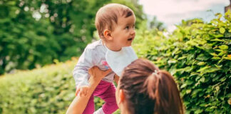 SE SOLICITA NIÑERA MEDIO TIEMPO DE LUNES A VIERNES POR LA MAÑANAS (CON O SIN EXPERIENCIA), CUIDADO DE PEQUEÑA DE 11 MESES niñera Cuidado de Bebe babysitter job in Buenos Aires Baby Care Babysitter-Job lavoro come babysitter