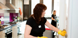 SE PRECISAN AUXILIARES DE LIMPIEZA (2 VACANTES), INCORPORACIÓN INMEDIATA. SALARIO COMPETITIVO Auxiliares de Limpieza en España Empleo de Limpieza en España Empleo en Oviedo Empleo en Asturias Cleaning Assistants in Spain Cleaning Jobs in Spain Jobs in Oviedo Jobs in Asturias