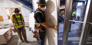 SE SOLICITA AYUDANTE DE CONSTRUCCIÓN (40 HORAS SEMANALES), NO REQUIERE EXPERIENCIA, SE ENTRENARÁ. SALARIO $3680 AL MES Ayudante de Construcción Calgary Alberta empleo de construcción en Canadá Construction Helper Calgary Alberta construction jobs in Canada