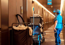 Camarero Empleo en Barcelona Personal para Hotel en España Camarero de Pisos Para Hotel Job in Barcelona ​​Hotel Staff in Spain Hotel Floor Waiter