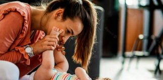 SE SOLICITA NIÑERA 3 O 4 VECES POR SEMANA (CON O SIN EXPERIENCIA), CUIDADO DE BEBÉ. BUEN PAGO POR HORA Niñera Cuidado de bebe empleo de niñera en Argentina Nanny, Babypflege Nanny-Job Tata Cura del bambino Nanny Baby care Nanny job without experience