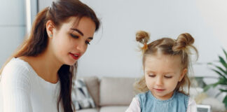 SE SOLICITA NIÑERA 3 DÍAS A LA SEMANA, 5 HORAS POR DÍA (LUNES, MIÉRCOLES Y VIERNES), BUEN PAGO POR HORA Niñera en Buenos Aires empleo de niñera en Argentina Niñera sin experiencia Nanny babysitter job in Buenos Aires babysitter job in Argentina Nanny without experience