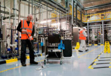 SE BUSCA PERSONAL DE LIMPIEZA INDUSTRIAL PARA EMPRESA DE ALIMENTACIÓN EN BENIFAIÓ, VALENCIA (2 AÑOS DE EXPERIENCIA). PAGO DE 10 € LA HORA Operario de Limpieza Industrial en España Empleo en Valencia Industrial Cleaning Operator in Spain Employment in Valencia
