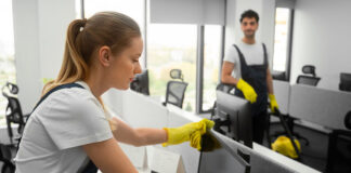 SE SOLICITA OPERARIOS/AS DE LIMPIEZA MEDIA JORNADA O COMPLETA (MÍNIMA EXPERIENCIA), DIFERENTES ZONAS Y HORARIOS. BUEN SUELDO Operarios de Limpieza cleaning staff limpiadores maestranza