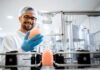 SE BUSCAN OPERARIOS/AS DE PRODUCCIÓN PARA FÁBRICA DE ENVASADO VÍA RANDSTAD EN MORENO, GBA (SECUNDARIO COMPLETO Y EXPERIENCIA), TURNOS ROTATIVOS. INGRESO INMEDIATO Operarios de Línea de Producción y Envasado Productos de Higiene Personal y Perfumería Production and Packaging Line Operators Personal Hygiene and Perfumery Products