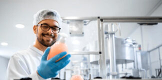 SE SOLICITA OPERARIOS/AS DE LÍNEA DE PRODUCCIÓN Y ENVASADO (PRODUCTOS DE HIGIENE PERSONAL Y PERFUMERÍA) TURNO ROTATIVOS Operarios de Línea de Producción y Envasado Productos de Higiene Personal y Perfumería Production and Packaging Line Operators Personal Hygiene and Perfumery Products