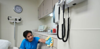 SE BUSCA PERSONAL DE LIMPIEZA PARA CONSULTORIOS MÉDICOS, TIEMPO PARCIAL POR LA NOCHE (3 HORAS POR DÍA). BUEN PAGO Personal de Limpieza Para Consultorios Médicos en estados unidos empleo de limpieza en USA Cleaning Personnel for Medical Offices in the United States cleaning jobs in the USA