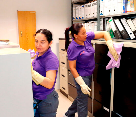 Personal de Limpieza de Oficina Bancaria Empleo de Limpieza en España Empleo sin experiencia Bank Office Cleaning Staff Cleaning jobs in Spain jobs in Córdoba province Jobs without experience