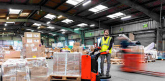 SE NECESITAN OPERARIOS/AS DE DEPÓSITO/LOGÍSTICA (50 VACANTES), POCA EXPERIENCIA. INGRESO INMEDIATO, BUEN SALARIO operarios de deposito y logistica carga y descarga warehouse and logistics operators loading and unloading