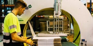 SE SOLICITA OPERARIO/A DE CARTÓN (MÍNIMA EXPERIENCIA), TURNOS ROTATIVOS. INGRESO INMEDIATO, BUEN SUELDO Operario de Cartón empleo de operario en España Empleo en Torre Pacheco Empleo en Murcia Cardboard Operator jobs in Spain