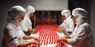 SE SOLICITA EMPACADOR/A DE DULCES (NO SE REQUIERE EXPERIENCIA, SE CAPACITARÁ), TRABAJO PERMANENTE. PAGO $21.00 POR HORA Empacador de Dulces en Canadá Empleo sin experiencia en Canadá Empleo en Hinton Empleo en Alberta Candy Packer in Canada Jobs with no experience in Canada