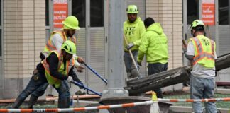 SE SOLICITAN OBREROS DE LA CONSTRUCCIÓN (POCA EXPERIENCIA), 5 DÍAS A LA SEMANA. PAGO $23.56 POR HORA Obreros de la Construcción en estados unidos Vineyard Empleo en Utah empleo de construcción en USA Construction Workers in the United States Jobs in Utah construction jobs in the USA