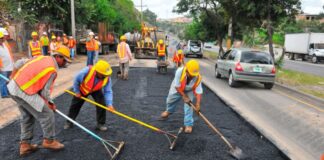 SE PRECISA PERSONAL PARA CONSERVACIÓN DE CARRETERAS (HOMBRES Y MUJERES), 2 VACANTES. SALARIO DESDE 1900 € POR MES Personal Para Conservación de Carreteras empleo de construcción en España Empleo en Cádiz Conservación de Carreteras en España Road Conservation in Spain Road Construction