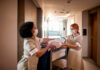 SE PRECISAN CAMAREROS/AS DE PISOS PARA HOTEL, JORNADA INDIFERENTE. SALARIO APROX. 1.930 € POR MES Camareros De Pisos Limpieza De Habitaciones De Hotel Floor Waiters For Cleaning Hotel Rooms