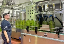SE BUSCA OPERARIO/A DE ALMAZARA PARA CAMPAÑA DE LA ACEITUNA EN CABRA (CÓRDOBA), JORNADA COMPLETA E INCORPORACIÓN INMEDIATA Operario Para Envasado de Aceite de Oliva en España Empleo sin experiencia en España Olive Oil Packaging Operator in Spain Jobs without experience in Spain Operario de almazara en Córdoba