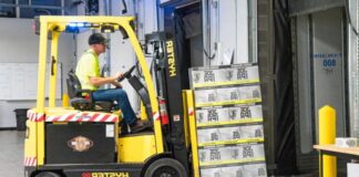 SE SOLICITAN CARRETILLEROS/AS (10 VACANTES) PARA EMPRESA LÍDER EN LA PRODUCCIÓN DE VEHÍCULOS. BUEN SALARIO, INGRESO INMEDIATO Carretilleros Empresa Líder en la Producción de Vehículos Empleo en Salamanca Personal para Renault España Forklift Drivers, Renault Spain 雷諾西班牙