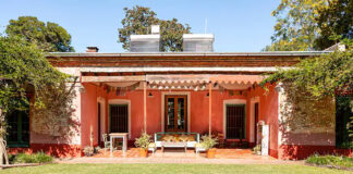 SE BUSCA CASERA Y AMA DE LLAVES PARA CHALET (MÍNIMA EXPERIENCIA). SE OFRECE VIVIENDA Y BUEN SALARIO Casera y Ama de Llaves Para Chalet empleo de caseros en Argentina empleo de caseros en Buenos Aires Landlady and Housekeeper for Villa in Argentina