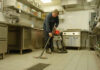 SE NECESITA PERSONAL DE LIMPIEZA PARA RESTAURANTE (CON O SIN EXPERIENCIA), TURNO NOCHE. BUEN SUELDO, TRABAJO ESTABLE Personal de Limpieza para Restaurante limpiador janitor limpieza Cleaning Staff for Restaurant Reinigungspersonal für Restaurant Personale addetto alle pulizie per ristoranti