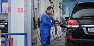 SE SOLICITA EXPENDEDOR/A DE GASOLINERA (POCA EXPERIENCIA), 2 TURNOS FIJOS DISPONIBLES. SALARIO 1.422,25 € AL MES Expendedor de Gasolinera en España Empleo en Terrassa Empleo en Barcelona Plenoil Gas Station Attendant in Spain Jobs in Terrassa Jobs in Barcelona Plenoil
