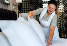 SE NECESITA CAMARERA/O DE PISOS PARA HOTEL EN VALENCIA (MÍNIMA EXPERIENCIA), CONTRATO FIJO DISCONTINUO. SALARIO 1.064 € AL MES Camarera de Pisos Para Hotel Camarera de Pisos Para Hotel en España Camarera de Pisos en España Hotel Maid in Spain Camarera de pisos en Valencia