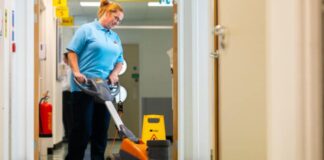 SE SOLICITA PERSONAL DE LIMPIEZA PARA PETSHOP (CON O SIN EXPERIENCIA), TIEMPO COMPLETO. BUEN SUELDO Personal de Limpieza para PetShop en Argentina empleo sin experiencia Cleaning Staff for Pet Shop in Argentina - No Experience
