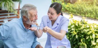 SE SOLICITAN CUIDADORES/AS TURNO TARDE (CON O SIN EXPERIENCIA), RESIDENCIA DE MAYORES. BUEN SALARIO Cuidadores de Adultos Mayores en Tres Cantos Empleo en Madrid Residencia de Mayores Empleo sin experiencia en Madrid Caregivers for Seniors in Madrid Employment without experience in Madrid