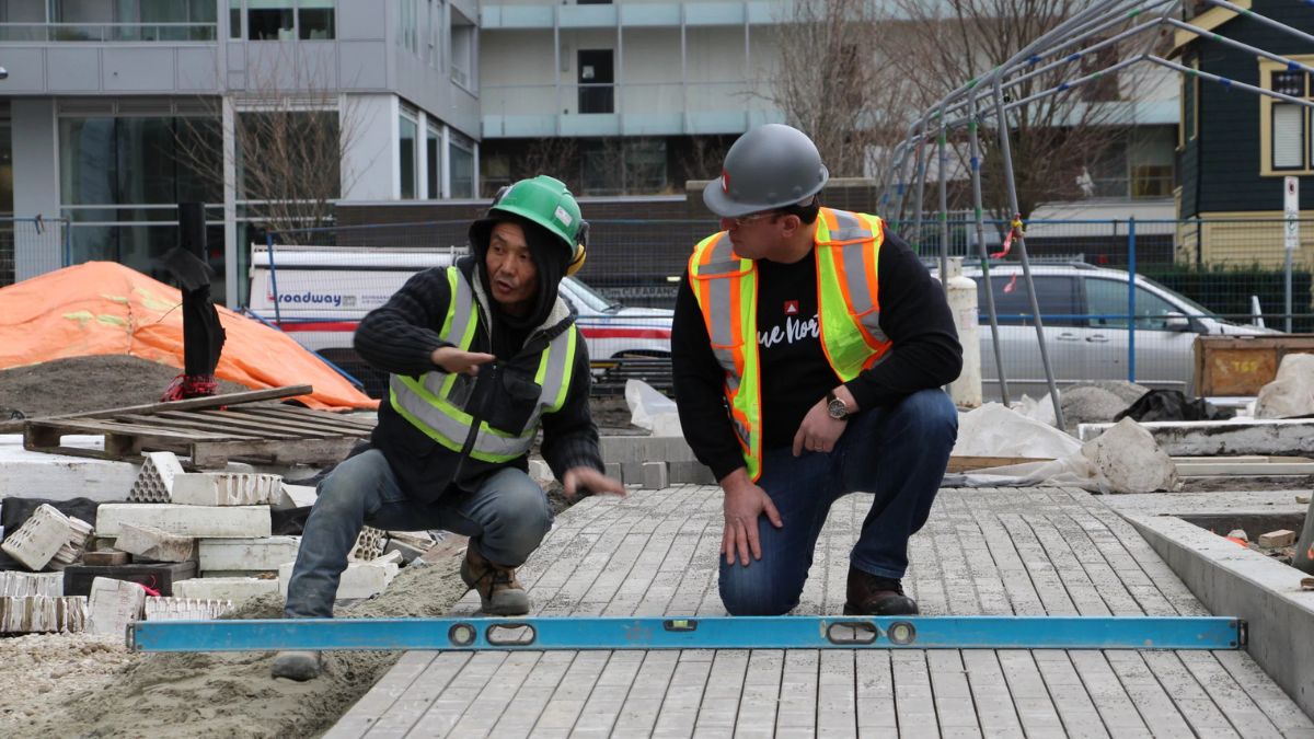 SE PRECISA PEÓN/A DE OBRA CON O SIN EXPERIENCIA, SE OFRECE BUEN SUELDO Y CONTRATO ESTABLE DIRECTO POR LA EMPRESA Peón de Obra construction worker jobs in Spain