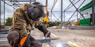 SE SOLICITAN SOLDADORES/AS DE ESTRUCTURAS METÁLICAS, CONTRATACIÓN INMEDIATA. BUEN SUELDO Soldadores de Estructuras Metálicas empleo de soldadores en españa Metal Structure Welders Job opportunities for welders in Spain