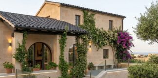 SE BUSCA MATRIMONIO DE GUARDESES PARA CUIDADO Y MANTENIMIENTO DE FINCA (CON O SIN EXPERIENCIA), BUEN SALARIO Y VIVIENDA Matrimonio para cuidado de finca en España Marriage staff Cuidadores de finca Empleo en España spain jobs Empleos Urgentes