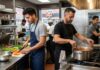 SE NECESITAN AYUDANTES DE COCINA (HOMBRES Y MUJERES) NO REQUIERE EXPERIENCIA, SE ENTRENARÁ. PAGO $17,40 POR HORA Ayudantes de Cocina Personal para restaurante en Canadá Kitchen Helpers Küchenhelfer Aiutanti di cucina Empleo en Canadá Empleos Urgentes