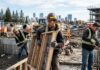 SE SOLICITAN 2 AYUDANTES DE CONSTRUCCIÓN (NO REQUIERE EXPERIENCIA, SE CAPACITARÁ). PAGO $26.00 POR HORA Construcción en Canadá empleo de ayudantes de construccion en España spain jobs Empleos Urgentes
