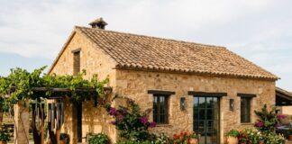 SE SOLICITAN PAREJA PARA MANTENIMIENTO Y CUIDADO DE FINCA AGRÍCOLA, 2 VACANTES CON O SIN EXPERIENCIA Pareja para cuidado de finca agrícola en España marriage staff farm workers spain jobs Empleos Urgentes